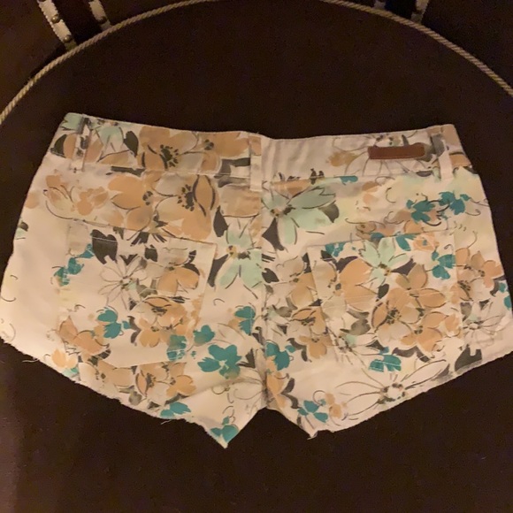 O’Neill shorts - Picture 2 of 2